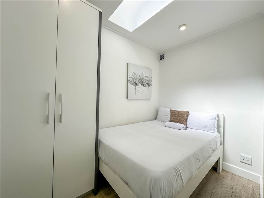 2 Bedroom Property for Sale in Woodstock Western Cape